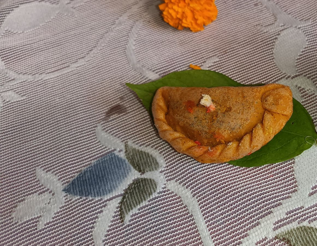 Gujiya Candle