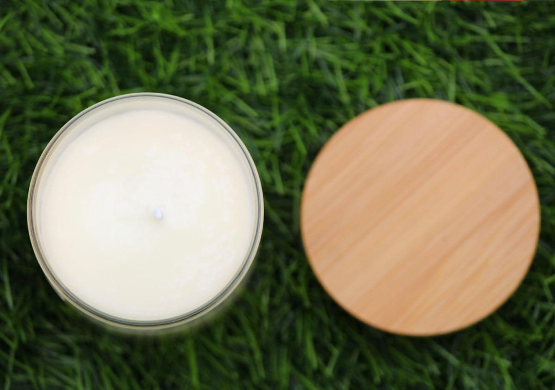Heriyan Scented Candles | Highly Fragranced Glass jar with Wooden Lid | Up to 40 Hrs Burning Time (Jasmin)